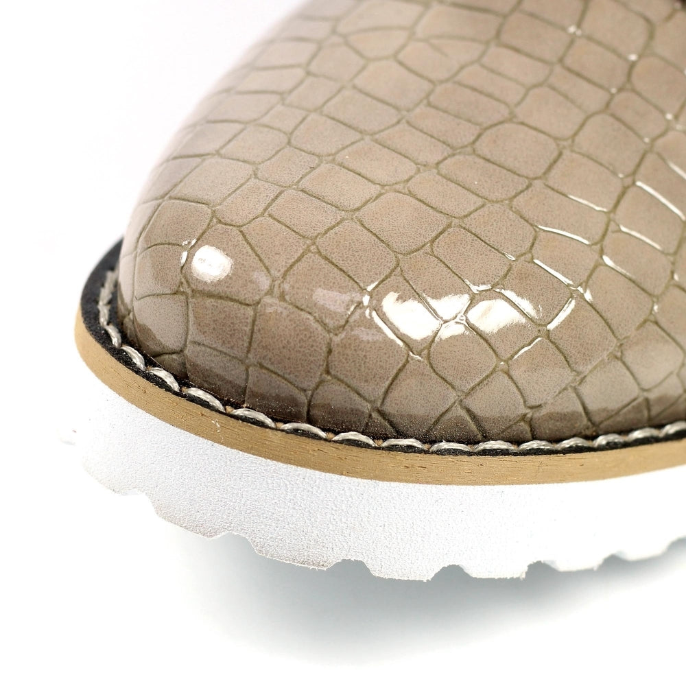 Lunar Croft Ladies Lace Up Gibson