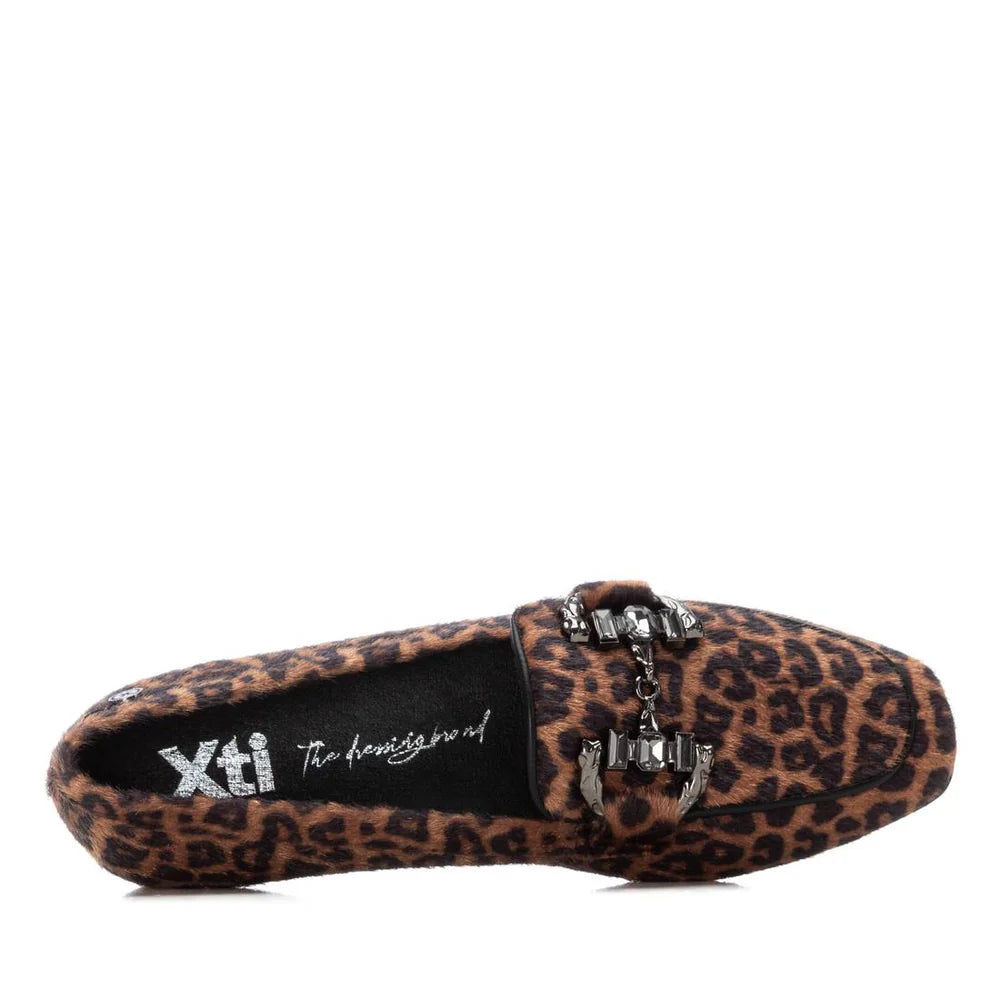 XTI ladies Crystal Trim Faux Leopard Loafer