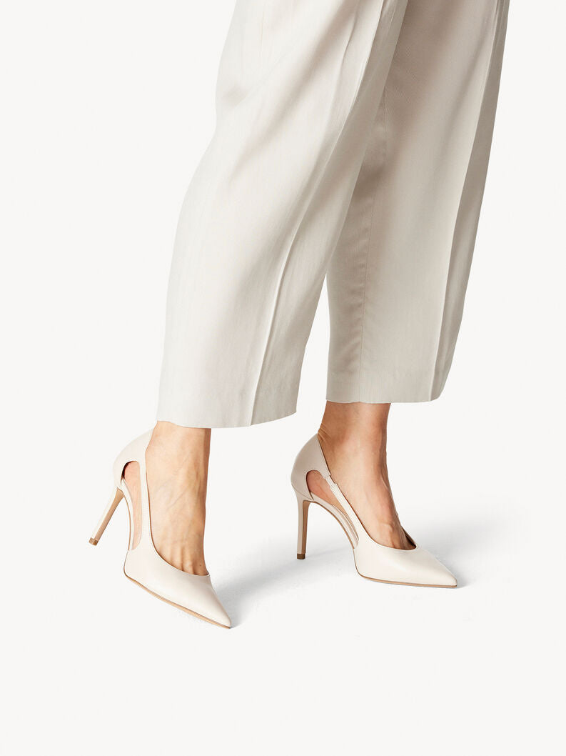 Tamaris Ladies Slim Heel Court Shoe