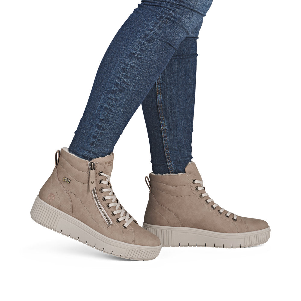 Remonte Ladies Flatform Lace Up Sneaker Boot