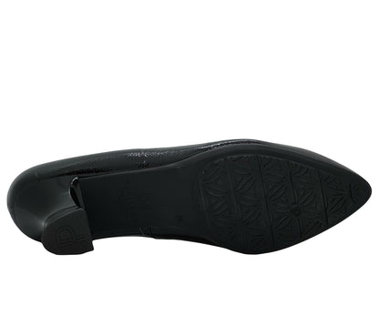Pitillos Ladies Crinkle Patent Low Heel Court Shoe