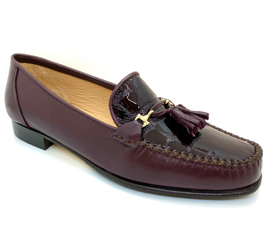Low Heel Tassle Trim Loafer