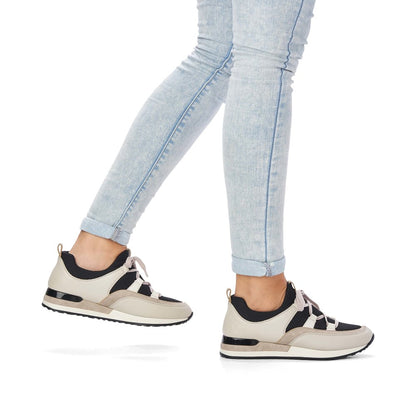 Remonte Ladies Feature Lace Sneaker